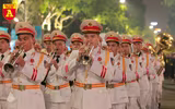Đoàn nghi lễ Công an nhân dân biểu diễn chào mừng Kỷ niệm 75 năm ngày thành lập Quân đội nhân dân Việt Nam